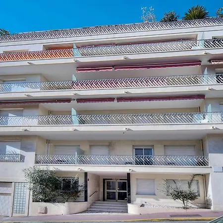 Apartment 2 Pieces Proche Carnot Avec Apercu A1b244